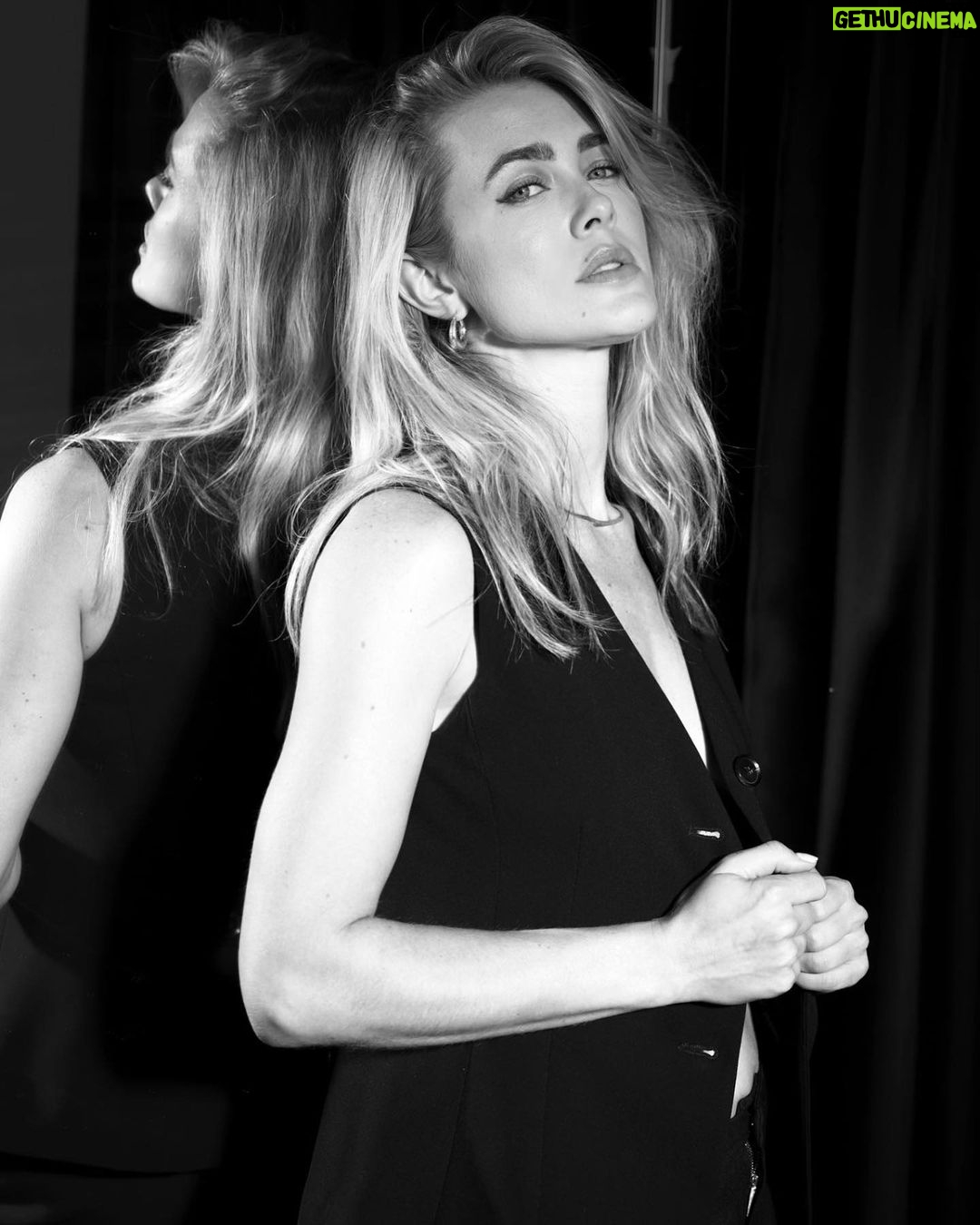 Melissa Roxburgh - 136.1K Likes - Overdue with @gregorio 📸