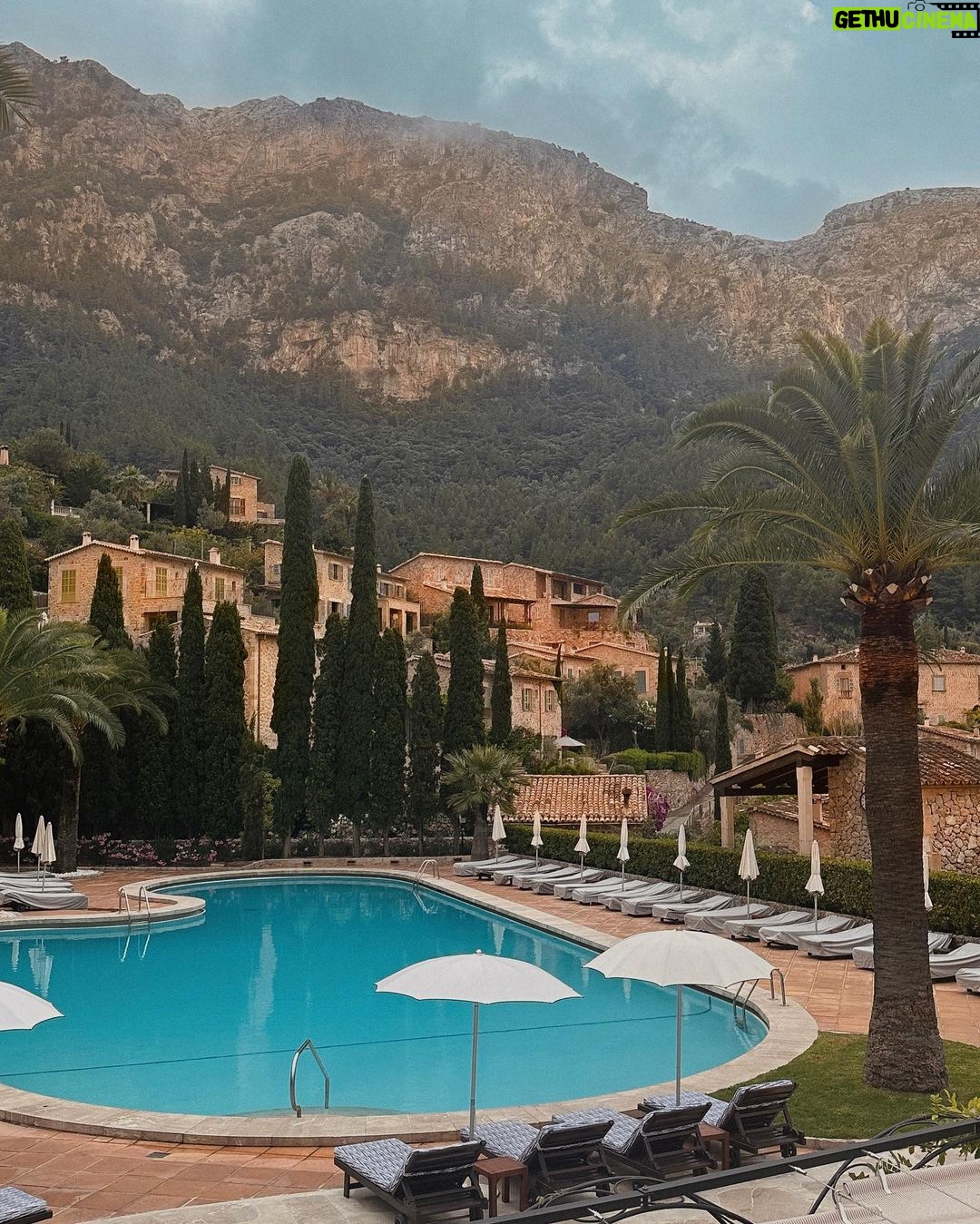 Melissa Roxburgh - 220.3K Likes - Spain diaries
Thank you @melia.hotels.international @zelhotels