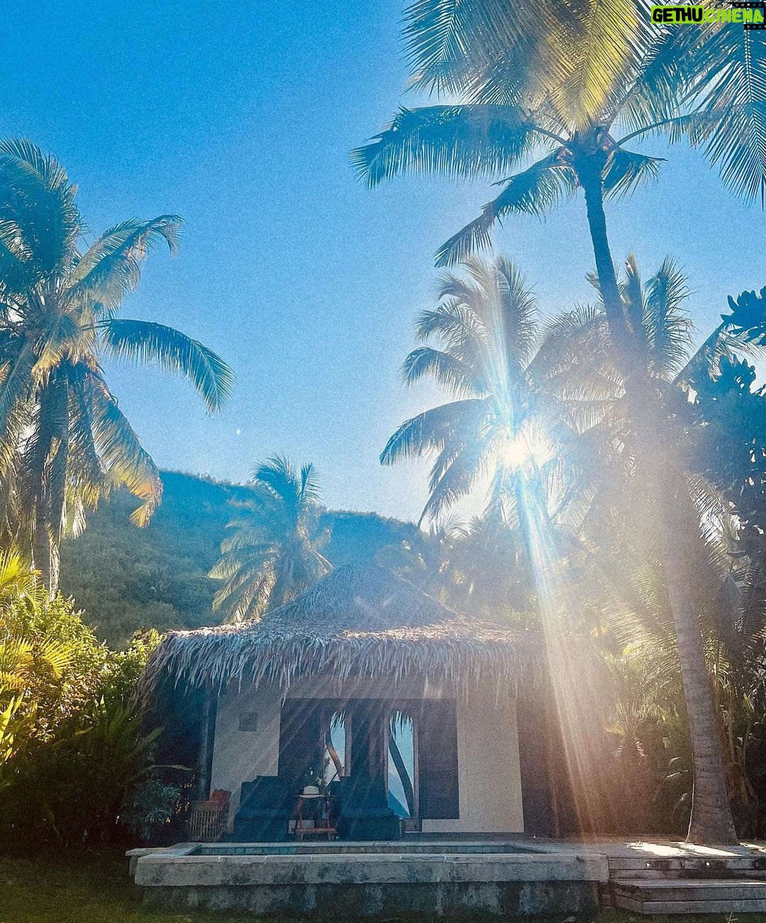 Melissa Roxburgh - 289.8K Likes - @tokoriki_island_resort you were incredibly special. Vinaka 💛