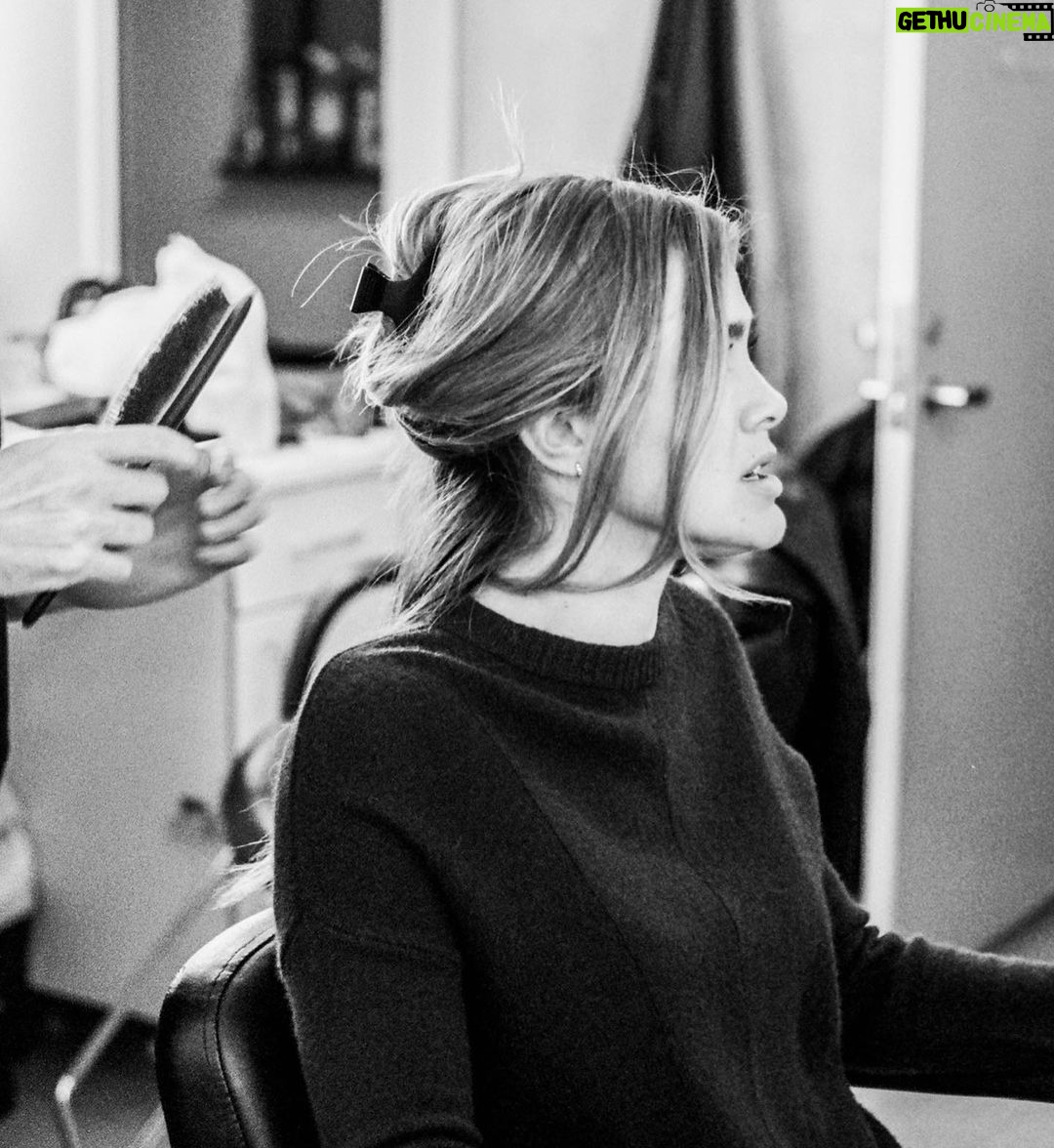 Melissa Roxburgh - 174.9K Likes - Thank you for flying with us ✈️💙