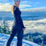 Melissa Roxburgh Instagram - 🏔💙