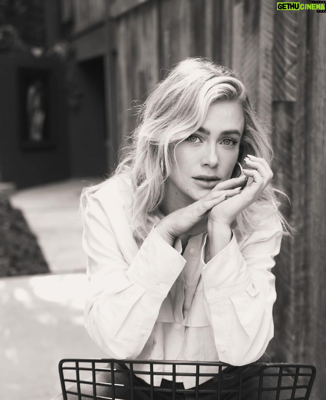 Melissa Roxburgh - 135.1K Likes - @gregorio dos ✌🏼
(This talented human may be one of the kindest people I’ve ever come across)