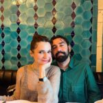 Meriç Aral Instagram – istanbul ve birtakım lezzet durakları temalı doğum günüme hoşgeldiniz 🤭✨✨🍇🤍kutlamalar,mesajlar, çiçekler, dilekler için çok teşekkürler, çok mutlu oldum. güneşin etrafında hep beraber dönmeye devam
🌞🤎🕯️🕯️🤎🌝
