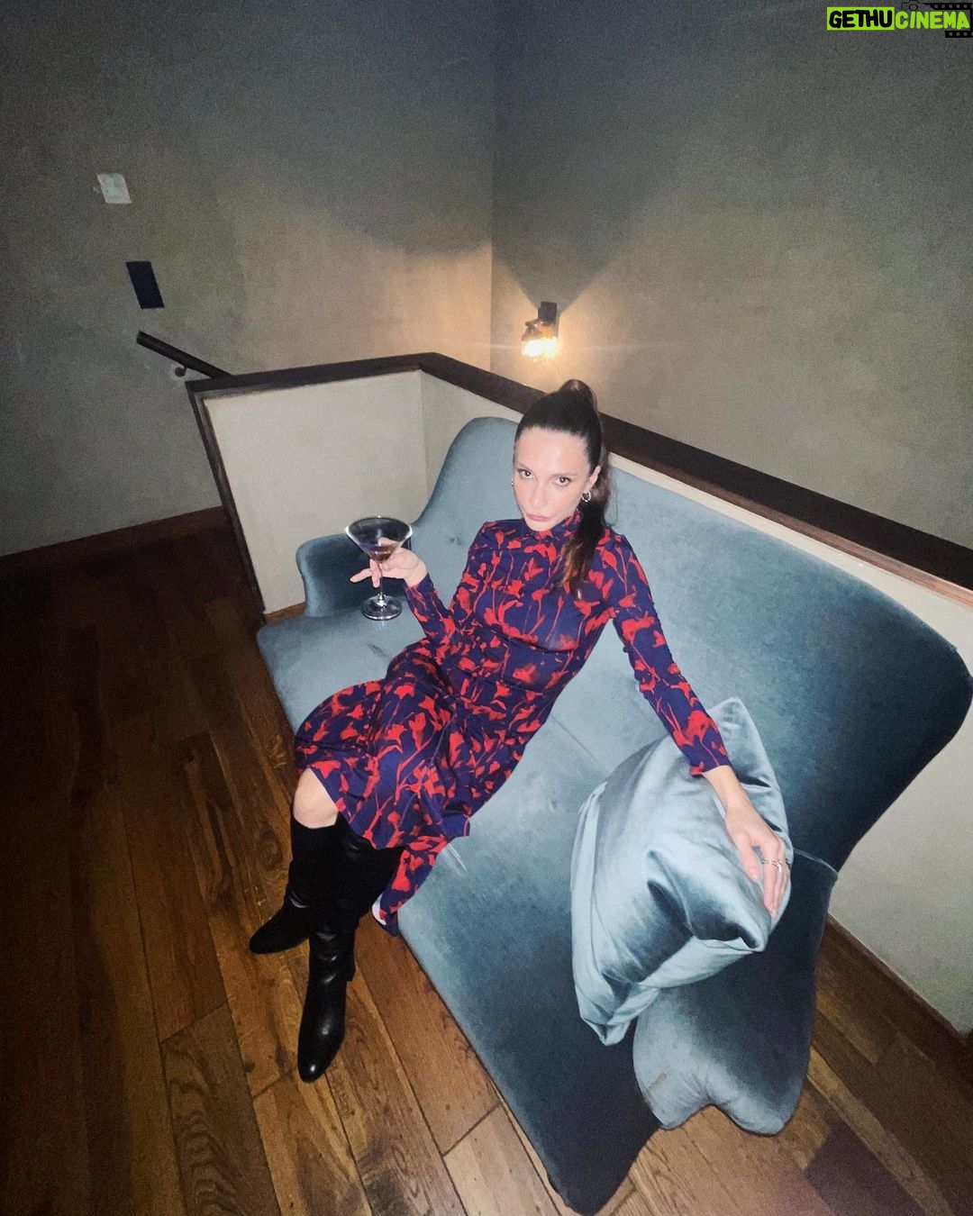 Meriç Aral Instagram - that was fun ✨ thanks @tunayilmaz and @fffistanbul team for the ride 🤍 Fashion Film Festival Istanbul