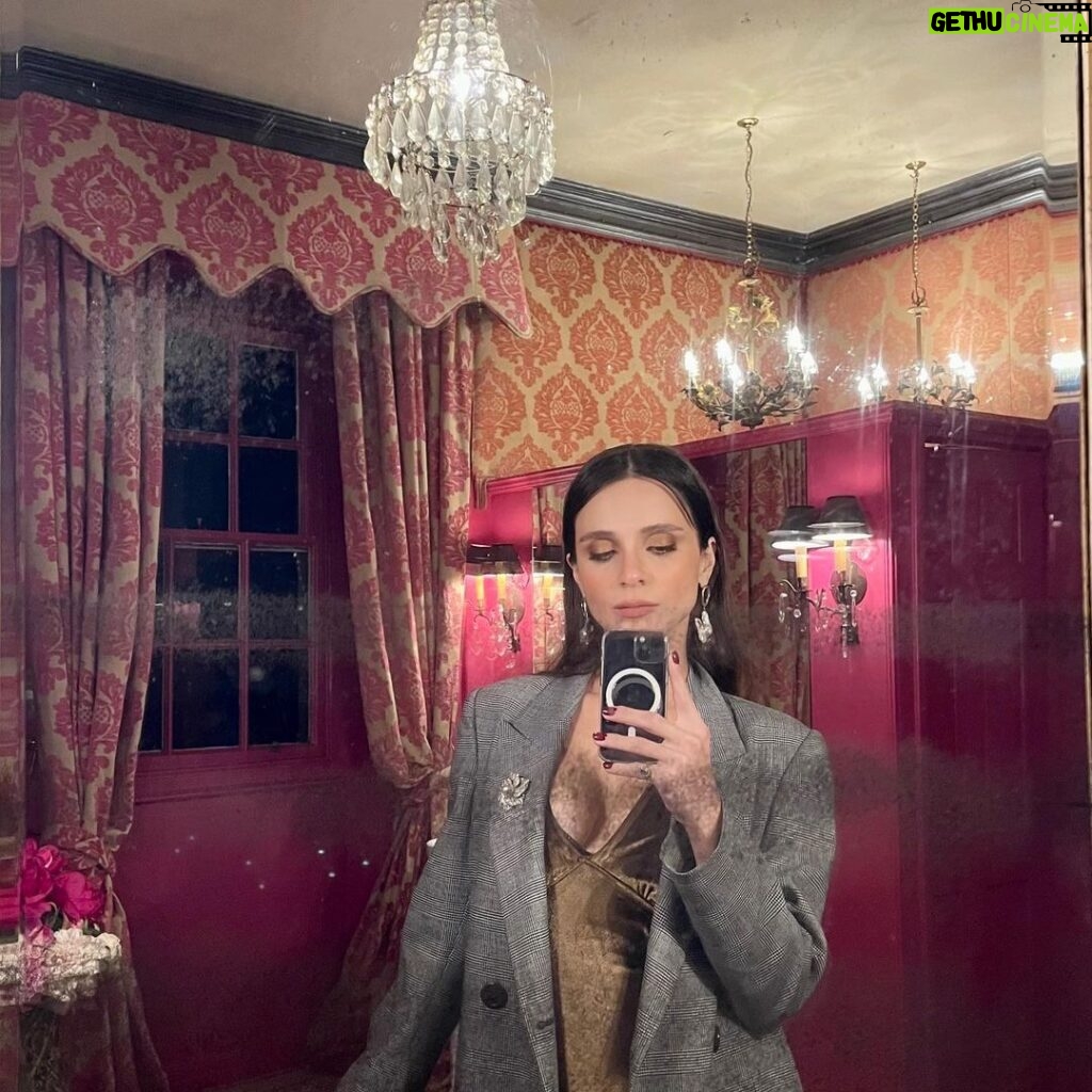 Meriç Aral Instagram - carrying on with the Edinburgh diaries 🥃🤎 no.2 Prestonfield House Hotel, Edinburgh