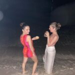 Meriç Aral Instagram - 1,5 gunde nasil 10 gunluk tatil yaptim oynat bakalim 💖🍹🏄🏻‍♀️🏄🏻‍♀️🌞🏃🏻‍♀️💖🌞💖💖