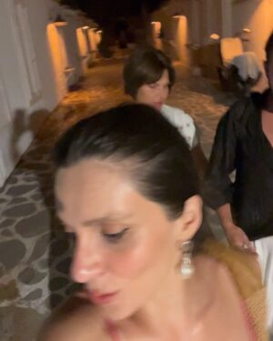 Meriç Aral Instagram - 1,5 gunde nasil 10 gunluk tatil yaptim oynat bakalim 💖🍹🏄🏻‍♀️🏄🏻‍♀️🌞🏃🏻‍♀️💖🌞💖💖