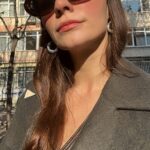 Meriç Aral Instagram – asagi yukari son donem lifestyle sirasiz ve tam olmayan 💅🏼🧿🩻🫧💘🌞✨❤️