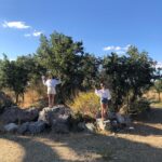 Meriç Aral Instagram - iyi ki dogdun pamuk prenseslik merasimim, ask cicegi bahcem, pembe pullu elbisem, en yakin arkadasim, mizahsorluk esbaskanim, istanbulumun koku, canim bebek kardesim. seni cok cok cok seviyorum 💓🧿🌸🫵🏻🪩🐒🪸🌙🧜🏻‍♀️