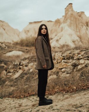 Meriç Aral Instagram - 🤎🧷