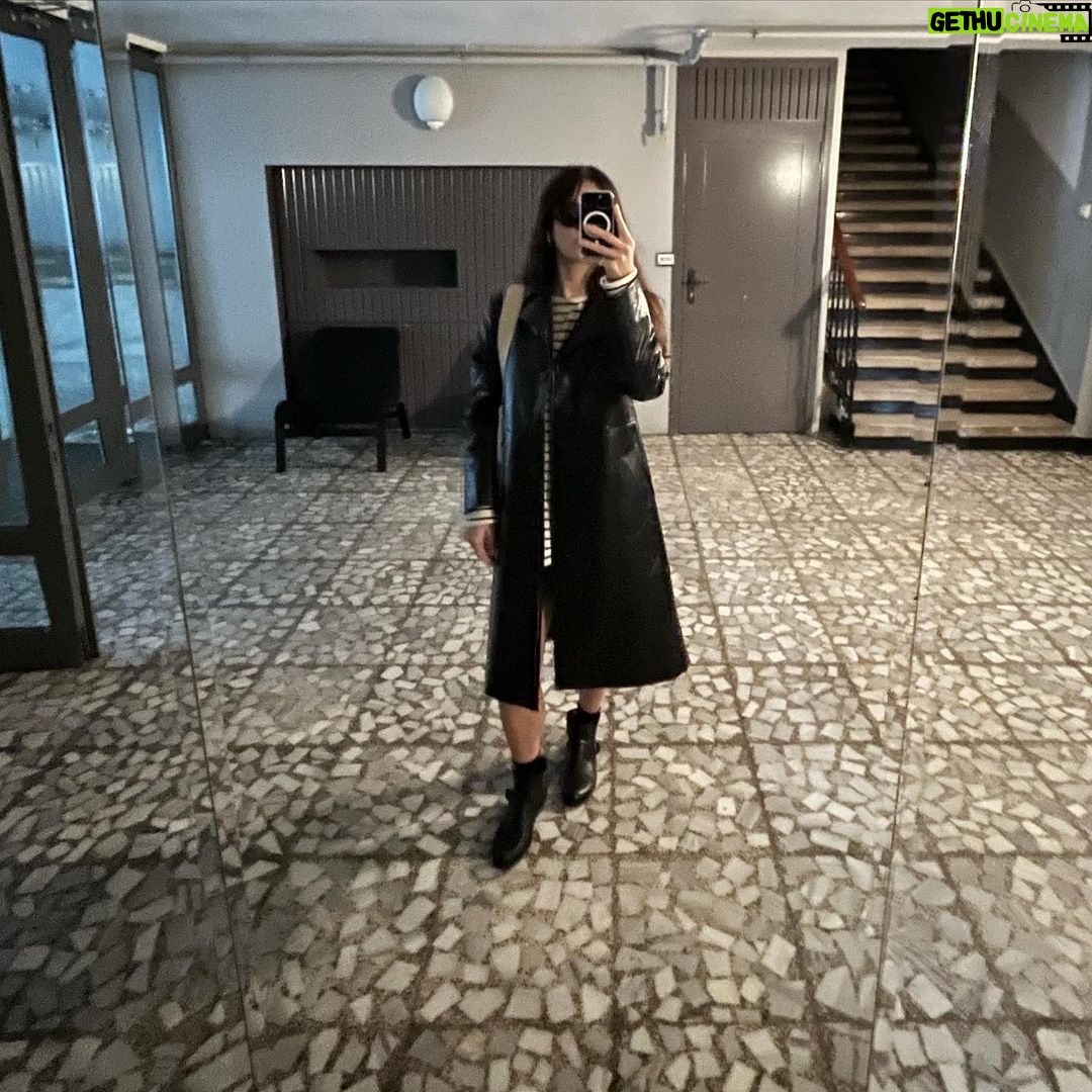 Meriç Aral Instagram - bu hafta guzel dump yapti 💅🏼