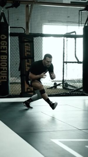 Michael Chandler Instagram - If you tell yourself the truth about where you are, you won’t need to find discipline, discipline will find you.
-
Wise words from @jockowillink
-
Walk On.
-
See you at the top!