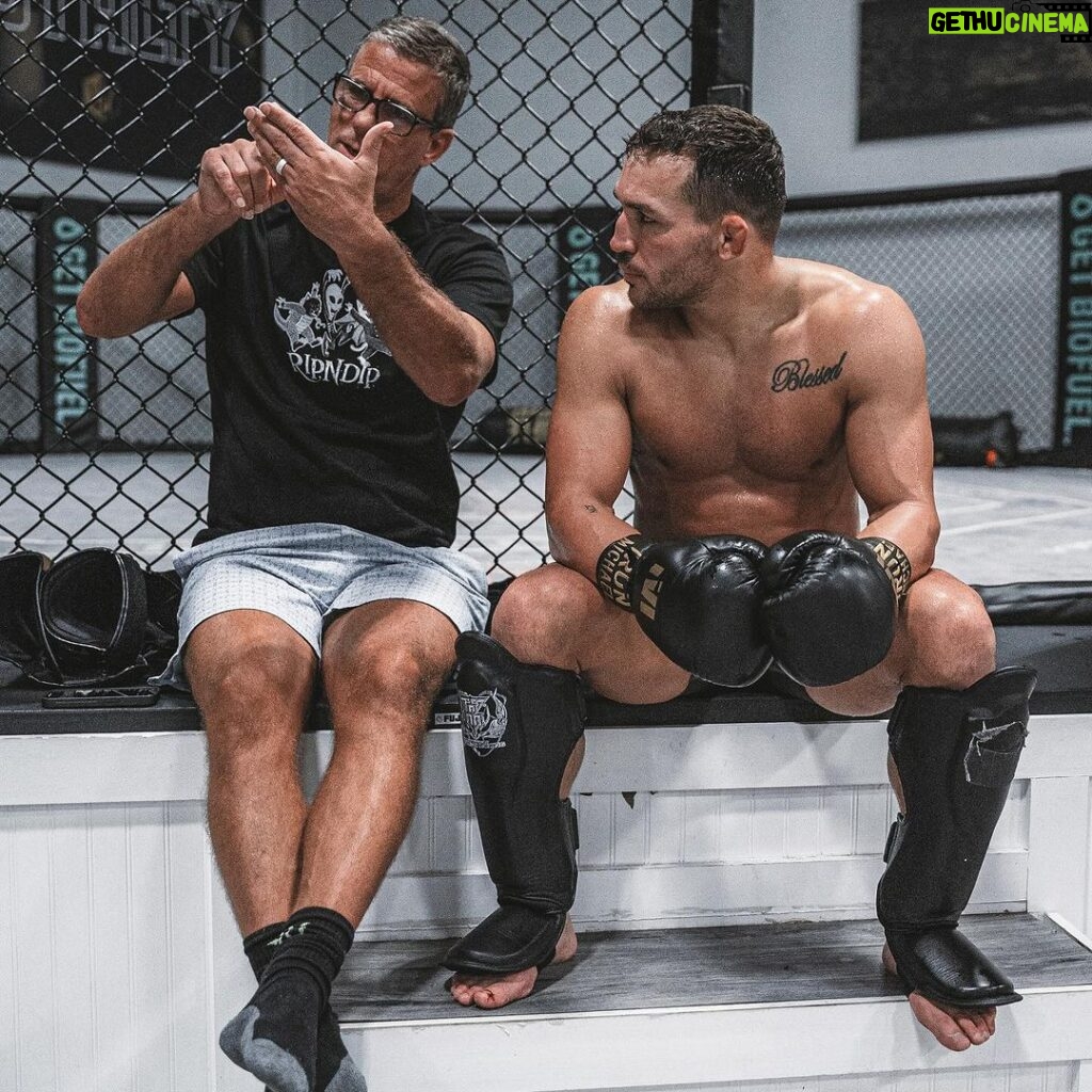 Michael Chandler Instagram - Plotting, planning and scheming with @henrihooft - 114 days. - Walk On. - See you at the top!