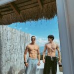 Mike Angelo Instagram - ดอยช้างหนาวมาก💙🥶 #BalaVillaDoichang #บาลาวิลล่าดอยช้าง Bala Villa Doichang