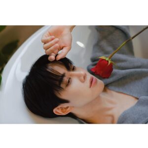 Mike Angelo Instagram - Will you be my Valentines ❤️🌹
.
.
.
#m1keangelo #reels #reelsinstagram #fyp #fypシ #foryoupage #foryou #asian #instagram #instagood #ไมค์พิรัชต์ #valentines