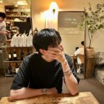 Mike Angelo Instagram - Happy Birthday to me🎂 เชื่อไหมว่าปีนี้อายุ 34 ละ 🥺 แล้วก็เป็นอีกปีที่ทำงานในวันเกิด เลยลงรูปช้าไปวันนึงแถมเอารูปเก่ามาลง🤭 แต่ชอบนะ ชอบทำงาน ชอบเห็นชีวิตตัวเองที่ก้าวเดินไปข้างหน้า การได้ลุ้นว่าเส้นทางข้างหน้าจะพาเราไปไหน หรือเจอใครมันก็สนุกดี ได้เจอทั้งเรื่องดีๆและไม่ดี ได้เจอทั้งคนไม่ดีแล้วก็คนดีๆ ขอบคุณเรื่องไม่ดีก่อนละกันที่เข้ามาทำให้เราเติบโตแข็งแกร่งขึ้น และยิ่งขอบคุณคนดีๆที่เข้ามาในชีวิตในปีนี้ ขอบคุณที่มอบความสุขและรอยยิ้มให้คนตัวเล็กๆคนนี้🤏🏻ขอบคุณทุกคนจริงๆที่ไม่ลืมกันและยังคงอยู่ตรงนี้คอยเป็นกำลังใจและความหวังให้กัน ตอนนี้ผมคิดว่า ผมค่อนข้างมีความสุขจริงๆนะ ดีใจที่ได้เข้าใจความหมายของคำว่า Happy Birthday 💙 Bangkok, Thailand