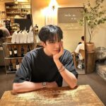 Mike Angelo Instagram - Happy Birthday to me🎂 เชื่อไหมว่าปีนี้อายุ 34 ละ 🥺 แล้วก็เป็นอีกปีที่ทำงานในวันเกิด เลยลงรูปช้าไปวันนึงแถมเอารูปเก่ามาลง🤭 แต่ชอบนะ ชอบทำงาน ชอบเห็นชีวิตตัวเองที่ก้าวเดินไปข้างหน้า การได้ลุ้นว่าเส้นทางข้างหน้าจะพาเราไปไหน หรือเจอใครมันก็สนุกดี ได้เจอทั้งเรื่องดีๆและไม่ดี ได้เจอทั้งคนไม่ดีแล้วก็คนดีๆ ขอบคุณเรื่องไม่ดีก่อนละกันที่เข้ามาทำให้เราเติบโตแข็งแกร่งขึ้น และยิ่งขอบคุณคนดีๆที่เข้ามาในชีวิตในปีนี้ ขอบคุณที่มอบความสุขและรอยยิ้มให้คนตัวเล็กๆคนนี้🤏🏻ขอบคุณทุกคนจริงๆที่ไม่ลืมกันและยังคงอยู่ตรงนี้คอยเป็นกำลังใจและความหวังให้กัน ตอนนี้ผมคิดว่า ผมค่อนข้างมีความสุขจริงๆนะ ดีใจที่ได้เข้าใจความหมายของคำว่า Happy Birthday 💙 Bangkok, Thailand