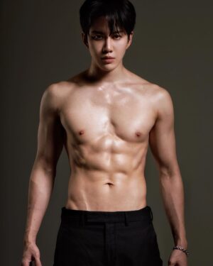 Mike Angelo Instagram - สงกรานต์ปีนี้ไม่เปียกนะคะ💦
.
.
.
.
#m1keangelo #reels #reelsinstagram #fyp #fypシ #foryoupage #foryou #asian #instagram #instagood #ไมค์พิรัชต์ #สงกรานต์ #songkran