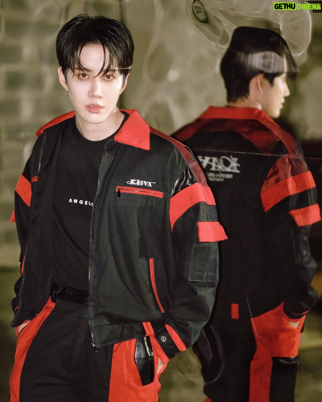 Mike Angelo Instagram - โซเดี่ยมคลอไรด์ เดียวดาย call me 🤣 ❤️🖤❤️🖤 @angelico_official coming soon… . . . . #m1keangelo #reels #reelsinstagram #fyp #fypシ #foryoupage #foryou #asian #instagram #instagood #ไมค์พิรัชต์ #angelico Bangkok, Thailand