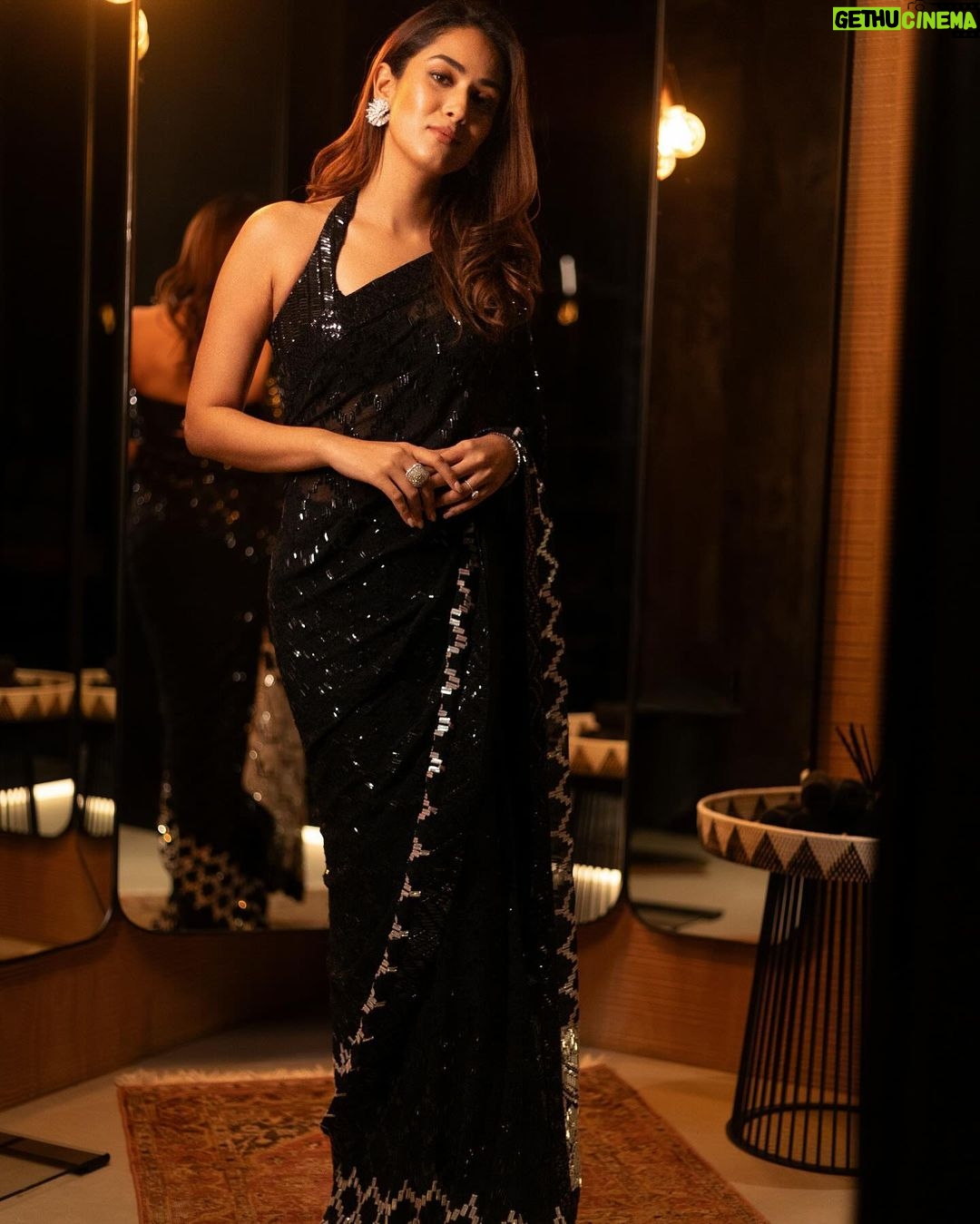 Mira Rajput - 1 Million Likes - Gur Nalon Ishq Mitha 💋