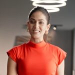 Mira Rajput Instagram – Say goodbye to post-party dish dilemmas with LG Dishwasher! 🍽️

LG Dishwasher’s TrueSteam®️ & QuadWash™️ ensures hygienic dish washing with 100°C boiling water & high pressure multi rotatory jets. Thanks to LG EasyRack Plus, it handles dishes of all shapes and sizes, with adjustable rack.

Parties made easy, dishwashing made simpler. Life’s Good with LG Dishwasher. 🎉

Know more at https://www.lg.com/in/dishwasher/lg-dfb424fm 

#LGDishwasher #HygienicWash #QuadWashTechnology #LGTrueSteam #DishwashingSimplified #LGTrueSteam #LGIndia #LG #Life’sGood #ad