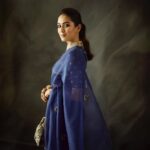 Mira Rajput Instagram – Parampara and party 💃

Sari: @raw_mango 
Ring: @amrapalijewels Kada: @mayasanghavijewels 
@thepinkpotli