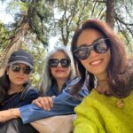 Mira Rajput Instagram - Hello from the Hills 💚