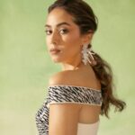 Mira Rajput Instagram - Didn’t they say diamonds are a girls best friend? For the Artisan Awards by @gjepcindia 💎 Outfit - @amitaggarwalofficial Jewlery - @mahesh_notandass @vandalsworld_unofficial Styled by - @mohitrai with @ruchikrishnastyles @teammrstyles Photography - @kadamajay Makeup - @richie_muah Hair - @hairbysanjanag