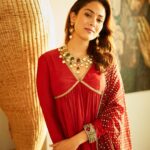 Mira Rajput Instagram – Catching that golden hour glow