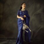 Mira Rajput Instagram – Parampara and party 💃

Sari: @raw_mango 
Ring: @amrapalijewels Kada: @mayasanghavijewels 
@thepinkpotli