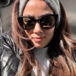 Mira Rajput Instagram - Bare ✨ necessities