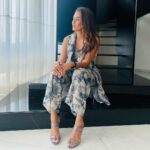 Mira Rajput Instagram - Blushing in Blue 🦋