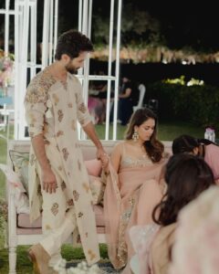 Mira Rajput Instagram - Hi ❤️