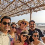 Mira Rajput Instagram – You can count on us like 1-2-3-4-5-6… ❤️💞🦋 

#famjam #thisisus #humsaathsaathhain