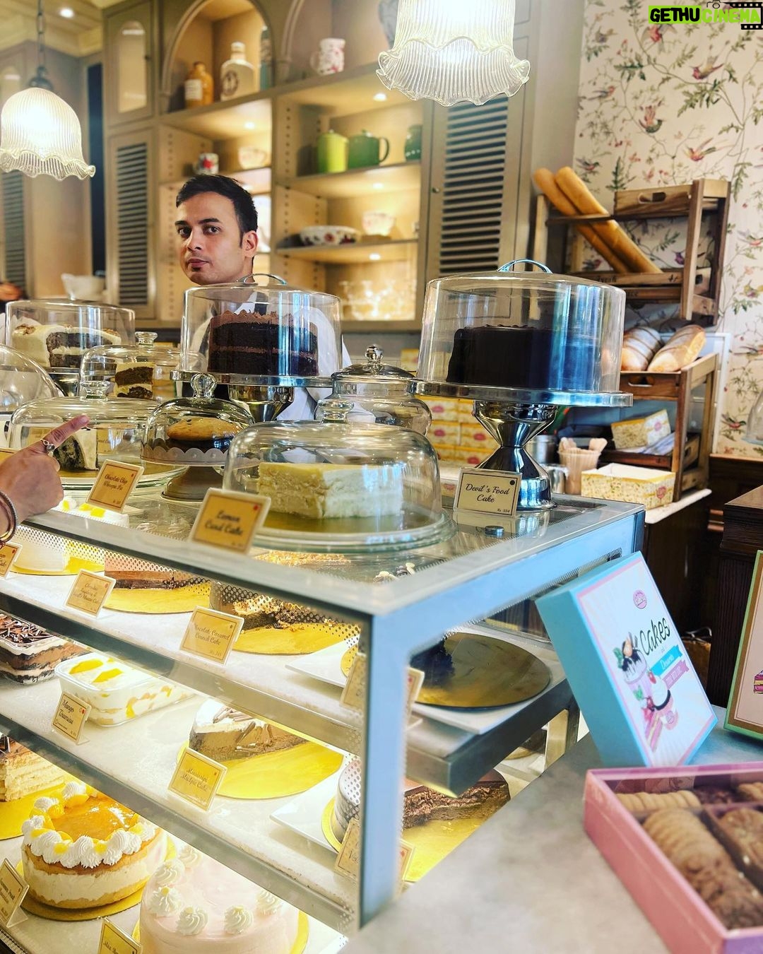 Mira Rajput Instagram - Chilling Big 🍦 🍰 🧁 Big Chill Cakery