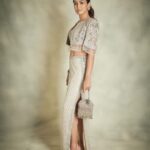 Mira Rajput Instagram – Dream a little dream 

📸 @rohanshrestha 

@farazmanan @amarisbyprernarajpal @signaturejewellery.in