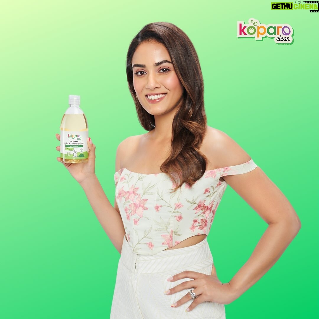 Mira Rajput Instagram - Say goodbye to those sneaky, harmful ingredients lurking in your kitchen cleaners with Koparo’s plant-powered goodness! ✅ Coconut based cleaners safe for 👪🏽 ✅ Salts cut tough grease ✅ No artificial colours added 🌱 Make the switch to @koparo.clean , and live your cleanest, happiest life, one dish at a time!