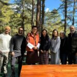 Mira Rajput Instagram - Bhutan : The People’s Kingdom. So grateful to have met His Majesty The King @kingjigmekhesar and Her Majesty The Gyaltsuen of Bhutan and spent time on many occasions during our stay.. Their warmth, humility and generosity envelopes one into the comfort of chatting and interacting candidly. Yet their pride for the country,their people & its heritage reminds one of their innate regality.