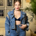 Miray Daner Instagram – Styling: @rutkayozis 
Makeup: @aynnur 
Hair: @ibrahimzengin 
🤍: @simgebirben
@lol.official 
@baguette_jewellery