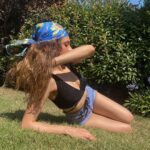 Miray Daner Instagram – Summer vibes 🌿