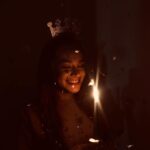 Miray Daner Instagram - Hayatıma bir şekilde dokunan herkes iyi ki var. Yeni yaşımda bu kez hepimiz için üfledim mumu. Aileme ve desteğini her zaman arkamda hissettiğim sizlere çok teşekkür ederim. Güzellikler bizimle olsun ! ✨