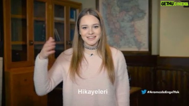 Miray Daner Instagram - Bir gün değil her gün hatırlayalım. #aramızdaengelyok 🙏🏻🌺💜 @kanald