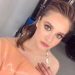 Miray Daner Instagram - @cevsanat @sudietuzofficial @oscarmorriss @huseyinkaygsuz @mehmetttrn 🧡🙏🏻