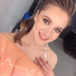 Miray Daner Instagram - @cevsanat @sudietuzofficial @oscarmorriss @huseyinkaygsuz @mehmetttrn 🧡🙏🏻