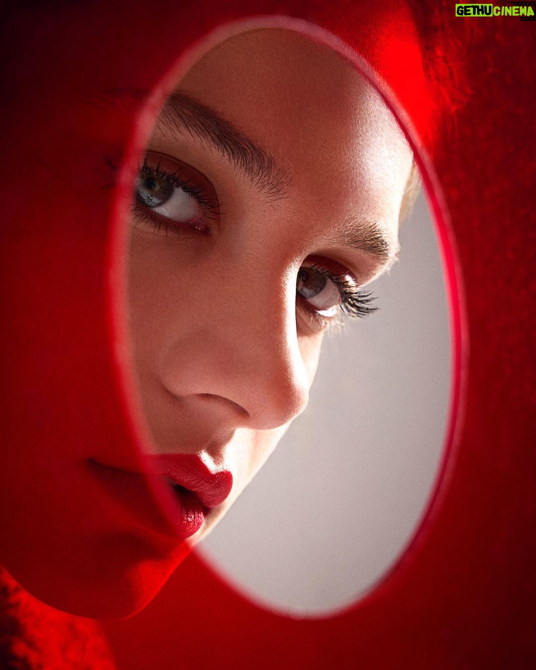 Miray Daner Instagram - ❤️ Netflix x Magnet Quarterly