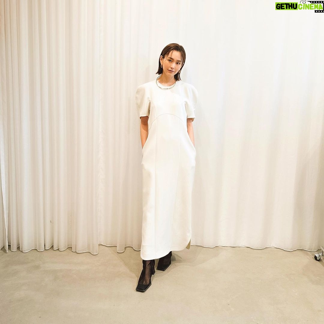 Mirei Kiritani Instagram - インスタライブありがとうございました😊 発売日まで、アーカイブ残しておくねー!! チューリップワンピもかわいい🌷