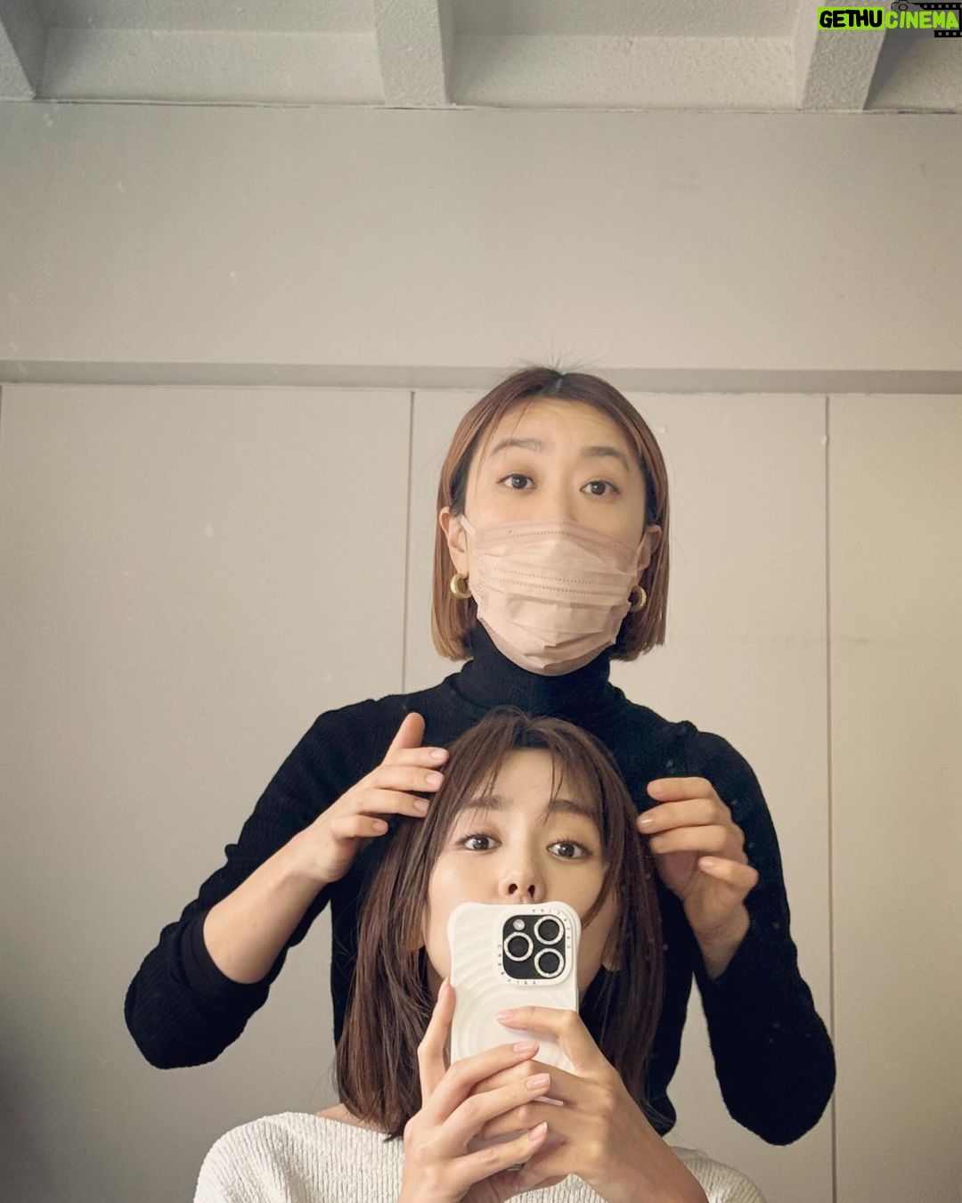 Mirei Kiritani Instagram - 2024年、 BAILA始め ともちゃん始め 寒いけど春服撮影も始まった🌼