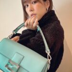 Mirei Kiritani Instagram - FENDIのバゲット×Tiffanyの特別なコレクション💚💙💚💙💚 #TiffanyXFendi