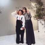 Mirei Kiritani Instagram - 大好きなうさぎ農園のあいちゃんに会いに伊勢丹へ✌️ 少しの時間だったけど元気もらったー！！ 狙ってたにん辛とドレッシングをgetして、大満足。早速夕飯に使ったらうまっ😋 日曜まで頑張ってね🫶🫶🫶