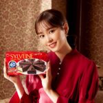 Mirei Kiritani Instagram - 発売40周年のシルベーヌの新WEBCMに出演しています👏👏👏 9月13日からキャンペーンもあるので、チェックしてみてください😋 #ブルボン #シルベーヌ #シルベーヌさん